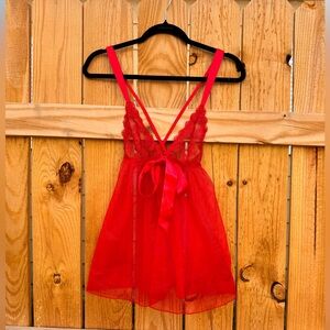 VICTORIA’S SECRET Red Lace Tie Front Negligee